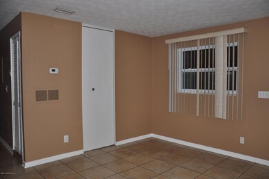 2610 Lourdes Dr W, Jacksonville, FL 32210 - photo 6