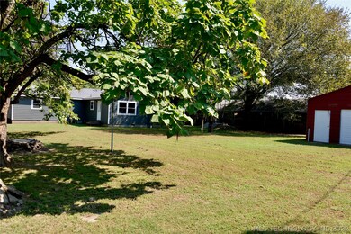 Mature trees in back yard