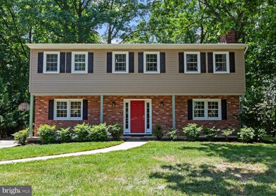 4614 Roundhill Rd, Ellicott City, MD 21043 - photo 2