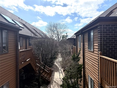 15 Greenridge Ave unit 20H, White Plains, NY 10605 - photo 3