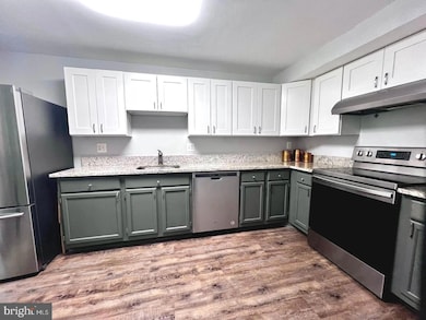 33 Devon Ct, Sterling, VA 20165 - photo 4