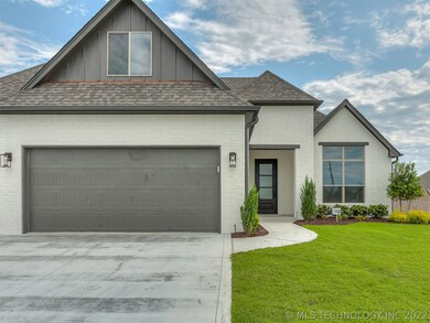 3811 W Tucson Place, Broken Arrow, OK 74011 - photo 4