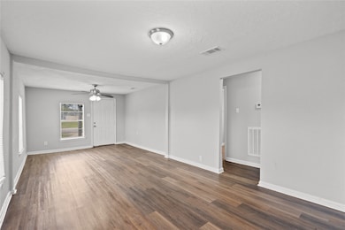 419 N Parrish St, Angleton, TX 77515 - photo 5