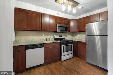 240 W Girard Ave unit 3, Philadelphia, PA 19123 - photo 5