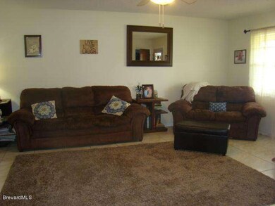 6025 Coker Ave 013