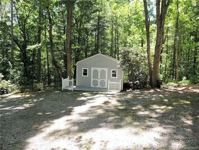 83 Gosling Cir E, Hendersonville, NC 28792 - photo 4