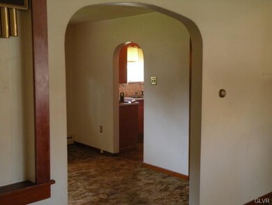 214 S Church St unit 216, Macungie, PA 18062 - photo 5