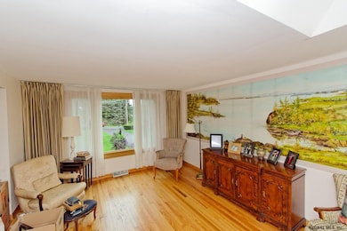 9 Jefferson Ave, Rensselaer, NY 12144 - photo 4