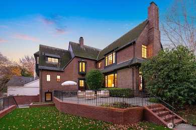 1994 Shenandoah Dr E, Seattle, WA 98112 - photo 2