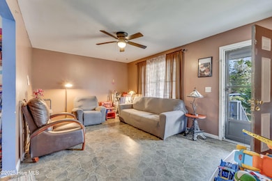 431 Henry St, Wilmington, NC 28405 - photo 4