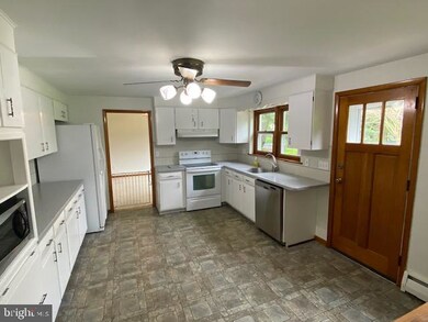 214 Burnside Ave, Norristown, PA 19403 - photo 4