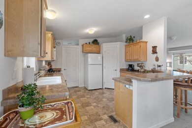 804 Kings Way 06