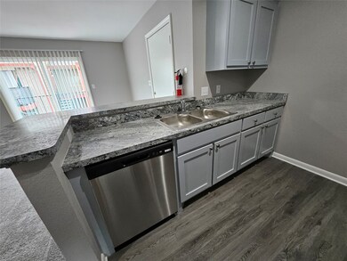 12955 Woodforest Blvd unit 68, Houston, TX 77015 - photo 3