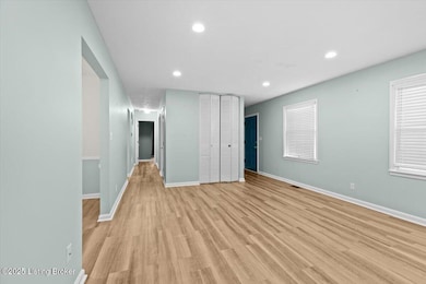 2512 Savannah Rd, Louisville, KY 40242 - photo 6