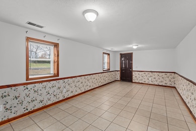 744 Fields Ave, Frankfort, KY 40601 - photo 3