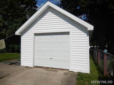 One Stall Garage w/Opener