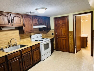 87 Noble St 2 Left unit 2L, Westfield, MA 01085 - photo 4