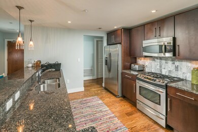 4_Cherokee_Blvd_406_06