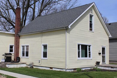 514 W Main St, Thorntown, IN 46071 - photo 2