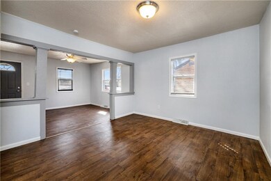 2518 53rd St, Des Moines, IA 50310 - photo 7