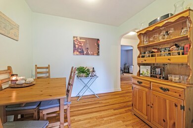 162 Bard Ave #2A (0012of 23)