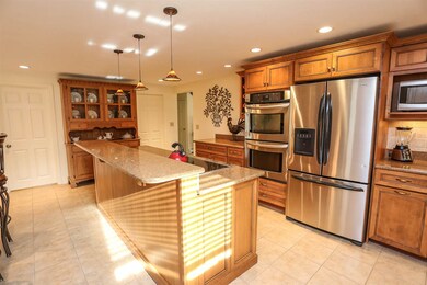 47 Sandy Pond Pkwy, Bedford, NH 03110 - photo 5