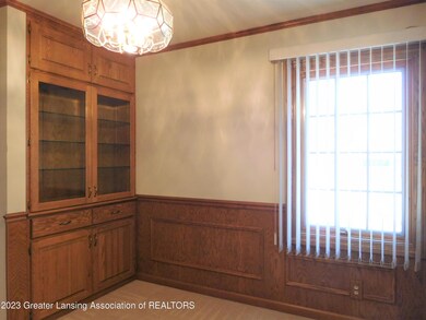 1315 Briarwood Dr, Lansing, MI 48917 - photo 6