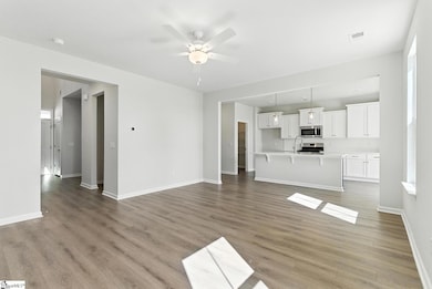 7026 New Horizons Ln, Boiling Springs, SC 29316 - photo 6