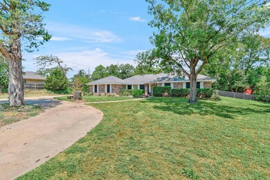 2631 Stafford Dr, Denison, TX 75020 - photo 2