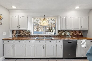 202 Salem St, Wakefield, MA 01880 - photo 5