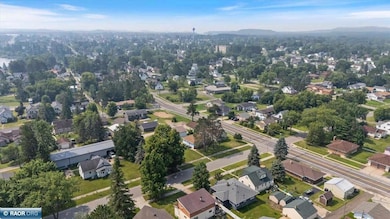 27 10th St NW, Chisholm, MN 55719 - photo 3