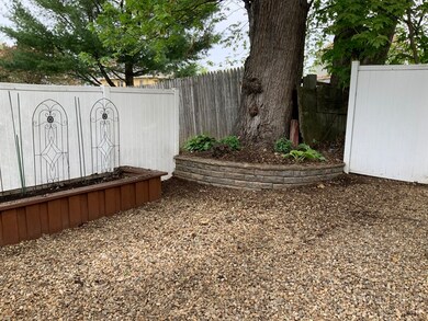 67 Lathrop St unit 69, West Springfield, MA 01089 - photo 6