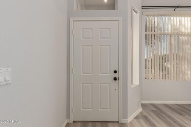 1526 E Charleston Ave, Phoenix, AZ 85022 - photo 6