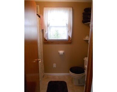 807 Forest St, Latrobe, PA 15650 - photo 6