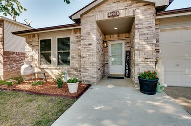 1201 Silent Star Ln, Denton, TX 76210 - photo 4