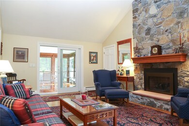 15 Tomahawk Cir, Saunderstown, RI 02874 - photo 7