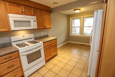 357 Winding Pond Rd, Londonderry, NH 03053 - photo 5