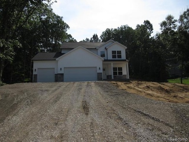 16085 Catalpa Way, Holly, MI 48442 - photo 2