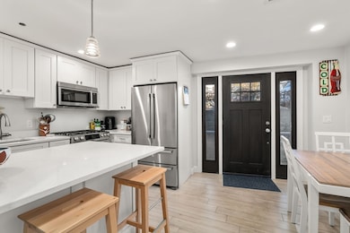 142 Pleasant St unit 12, Winthrop, MA 02152 - photo 7