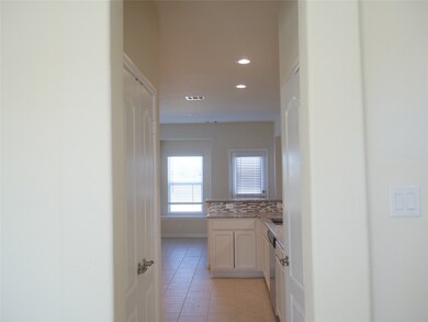 23113 Zinfandel Dr, Alvin, TX 77511 - photo 5