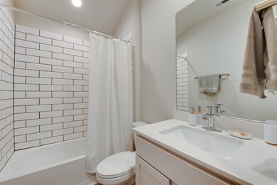 14250 Wonder Lake Ln, Shenandoah, TX 77384 - photo 6