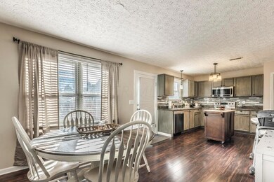 1567 Menifee Ave 13