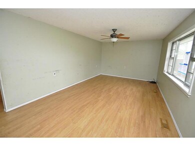 1212 W Cherry St, Rogers, AR 72756 - photo 4