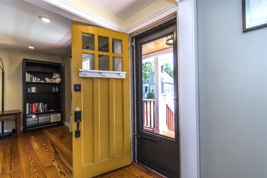308 Thornton St, Portsmouth, NH 03801 - photo 4