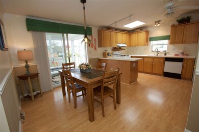 162 Staples St, Seabrook, NH 03874 - photo 6