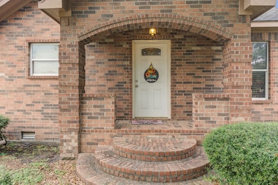 8123 Tareyton Ln, Houston, TX 77075 - photo 4