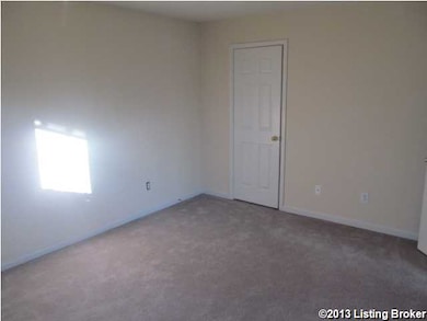 8346 Grand Trevi Dr, Louisville, KY 40228 - photo 3