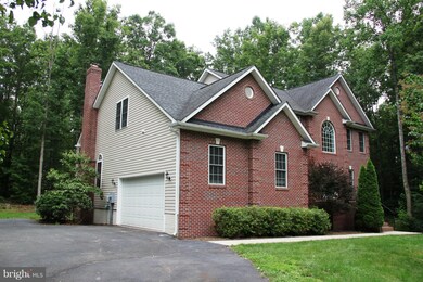 10517 Big Horn Dr, Fredericksburg, VA 22407 - photo 3