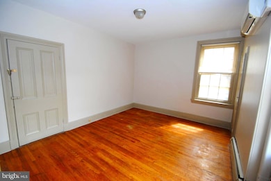 30 W Union St, Burlington, NJ 08016 - photo 4