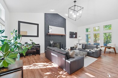 8232 Island Blvd, Grosse Ile, MI 48138 - photo 4